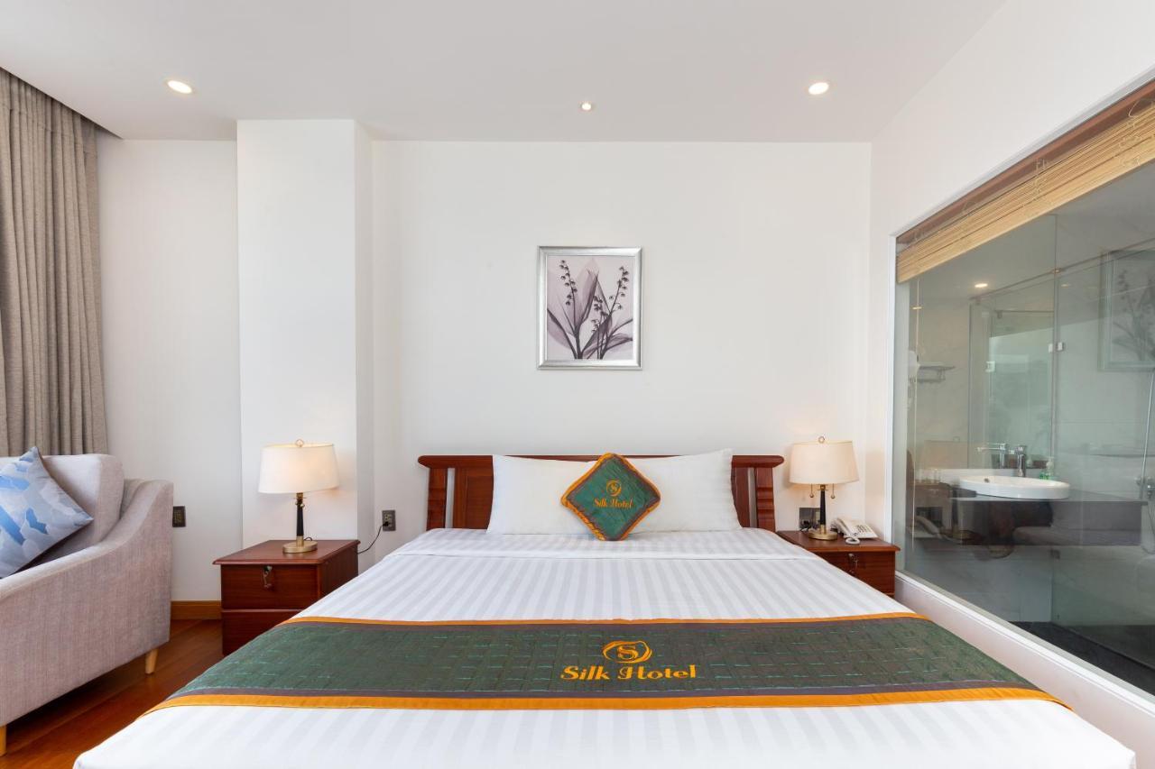 Silk Hong Ha Airport Hotel Ho-Chi-Minh-Stadt Exterior foto